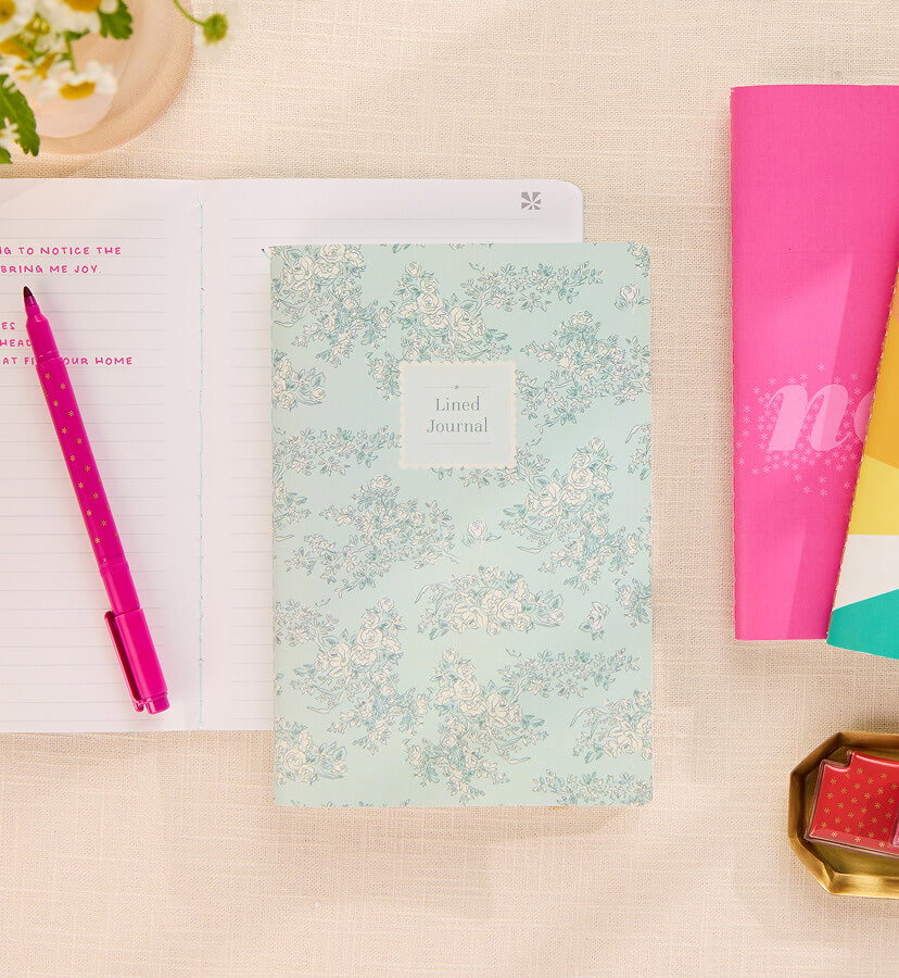 Portable planning: New PetitePlanners & Journals.