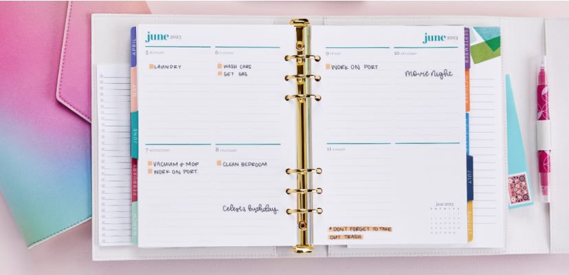 Overhead image of a Colorblends A5 LifePlannerRing Agenda and an open A5 ring agenda.